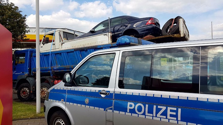 POL-OB: Interessantes &quot;Gespann&quot; aus Verkehr gezogen - Zeuge informierte Polizei